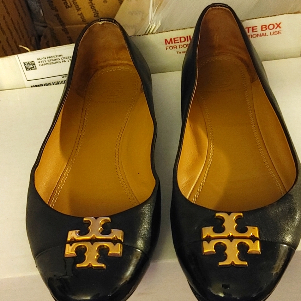 Tory Burch black ballet shoes